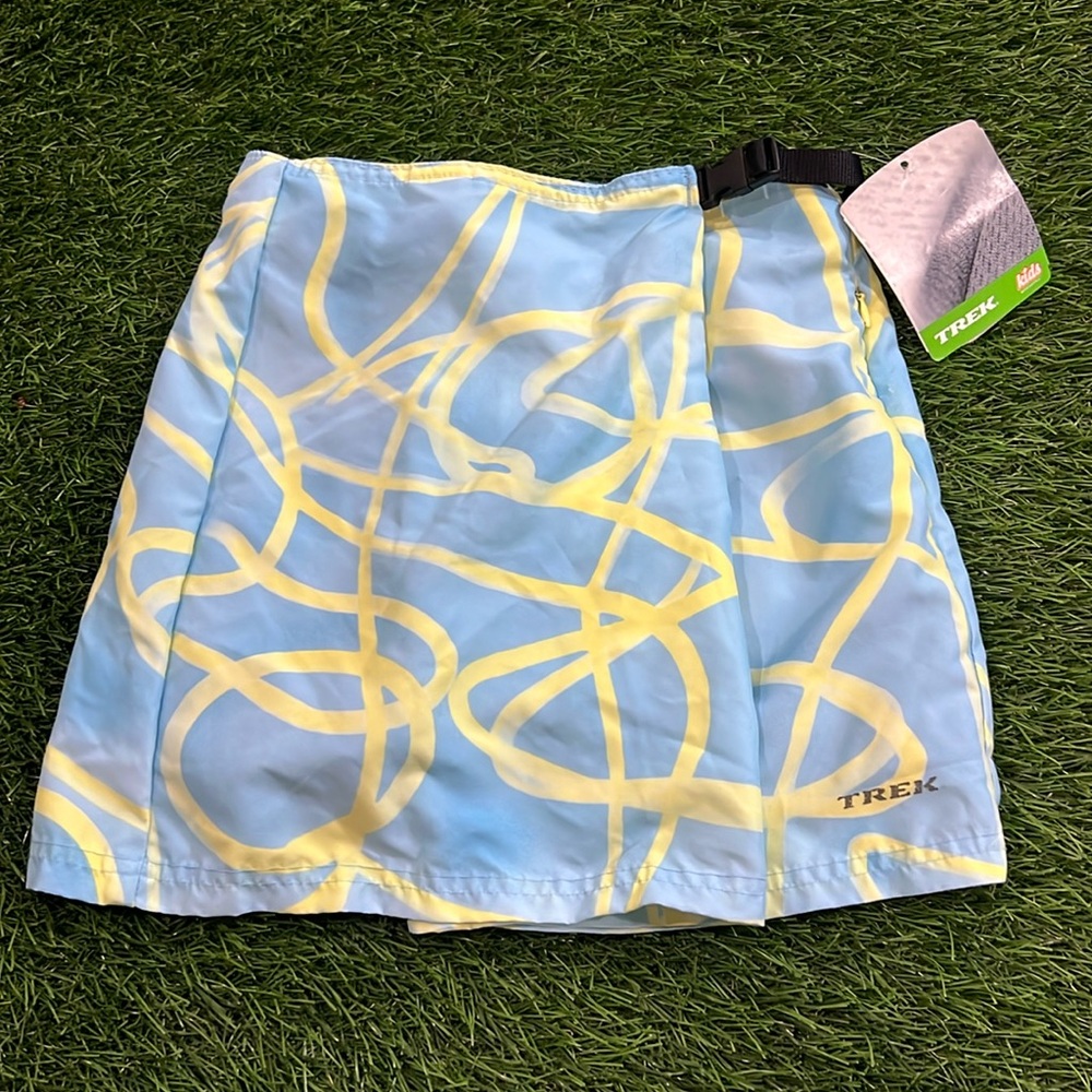 Trek Girls Skort - Riding Shorts attached - Oasis Print - Blue